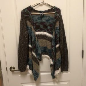 BKE Boutique cardigan Size M